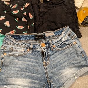 4 pairs Aeropostale Shorts size 0